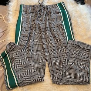 COPY - Belle Vere jogger pants size medium